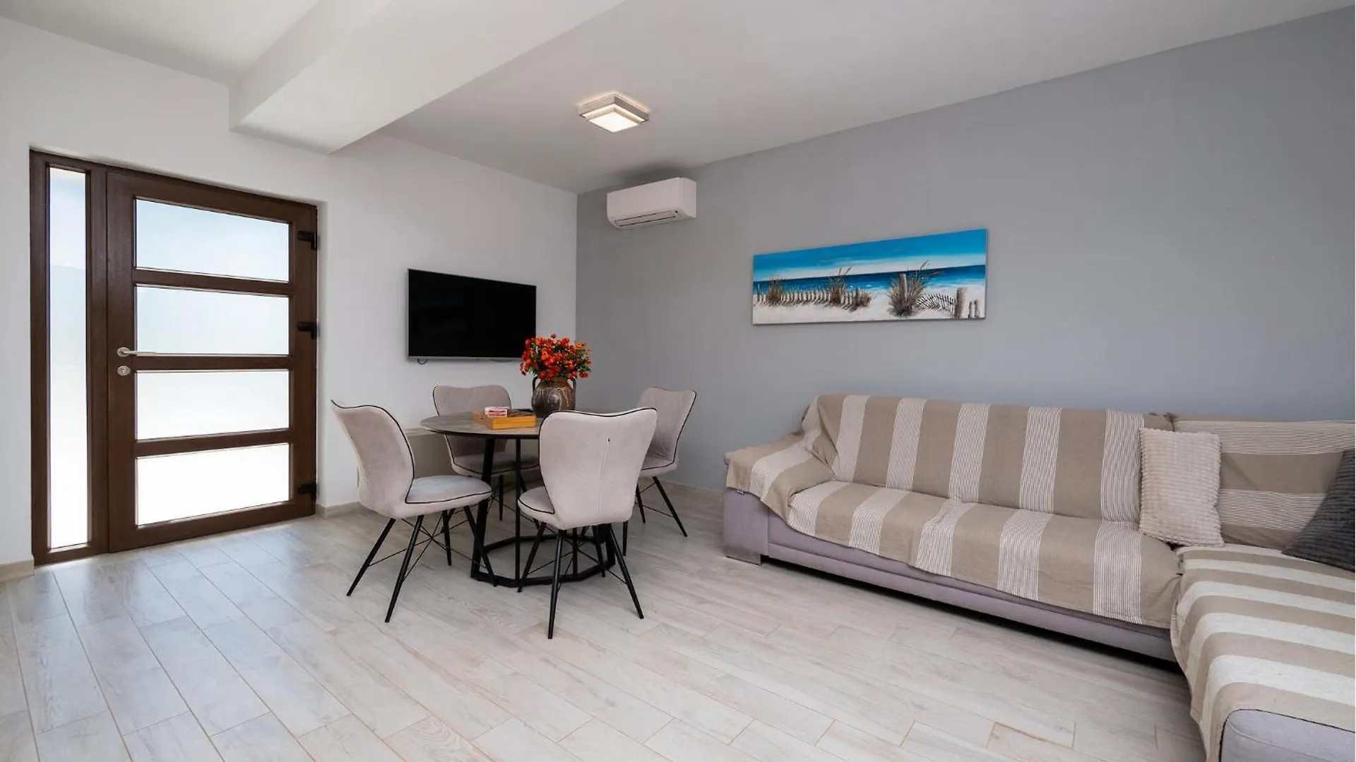 Holiday home Awesome Home In Golas With Outdoor Swimming Pool Croatia