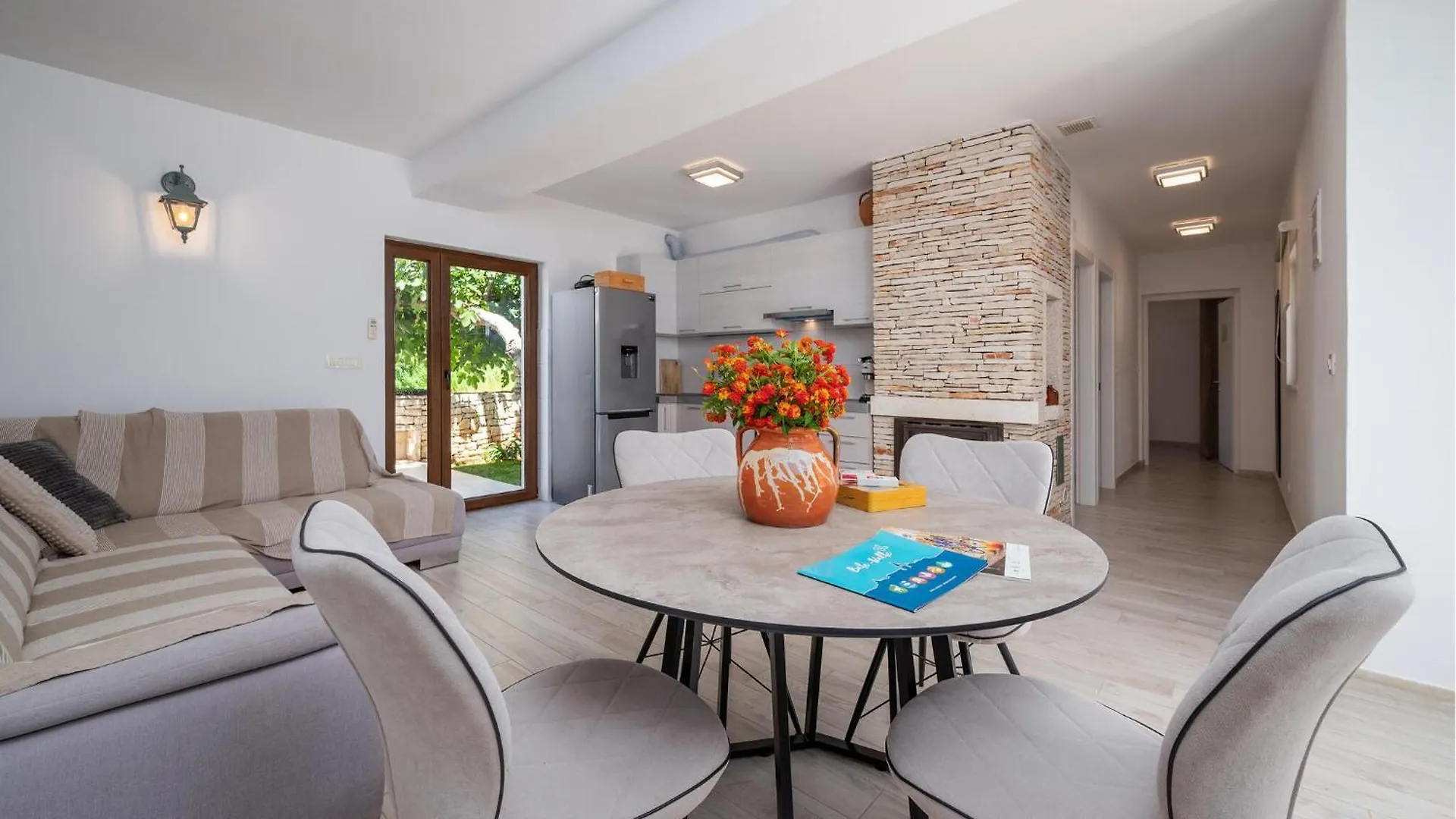 Holiday home Awesome Home In Golas With Outdoor Swimming Pool
