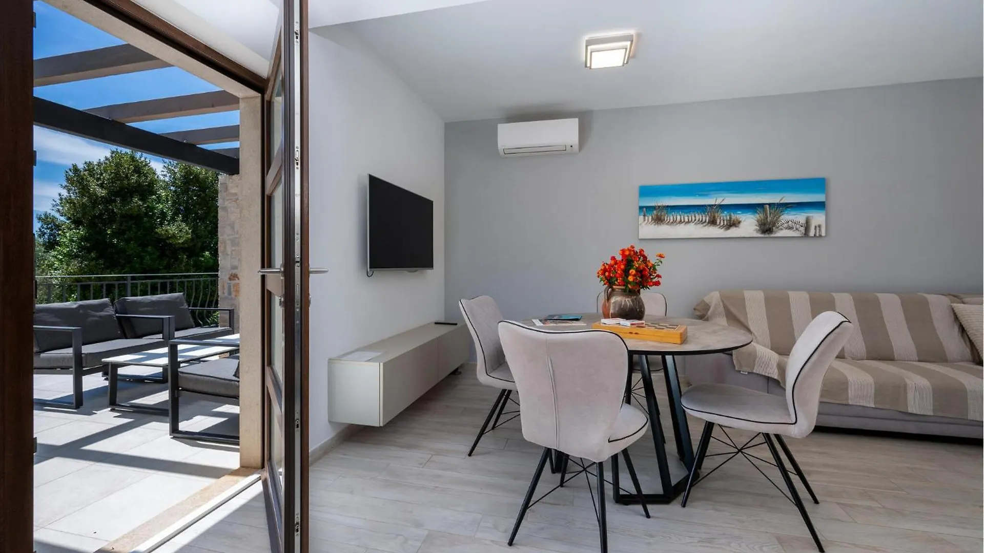 Awesome Home In Golas With Outdoor Swimming Pool 0*,  Croatia